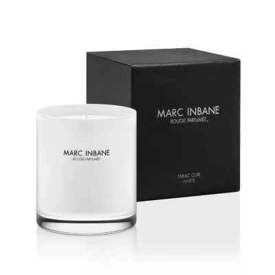 Abbildung von MARC INBANE Luxus Duftkerze Tabac Cuir Weiß