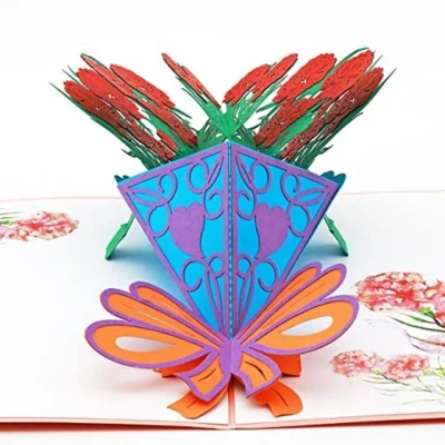 Abbildung von Montegoni Geschenkkarte 3D Pop Up Roter Blumenstrauß mit natürlichem Blumendesign, dicke, hochwertige Grußkarte und hervorgehobene Hochzeitskarte