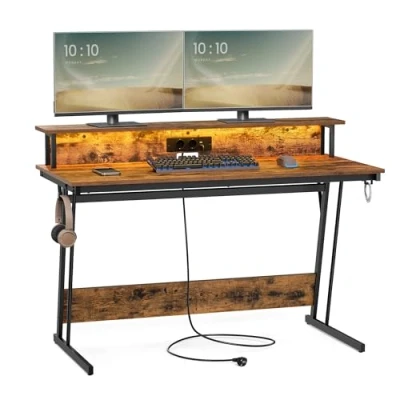 Abbildung von VASAGLE Schreibtisch, Gaming Tisch mit eingebauter Steckdosenleiste, Computertisch, Monitorständer für 2 Monitore, Schlafzimmer, 55 x 135 76 cm, vintagebraun LWD117K01