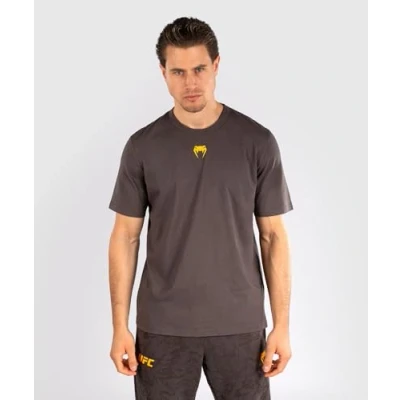 Abbildung von Venum UFC Fusion Fight Week Herren T Shirt mit kurzen Ärmeln
