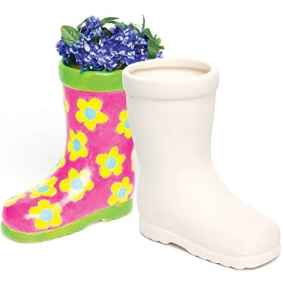 Abbildung von Baker Ross Keramik Blumentöpfe &quot;Gummistiefel&quot; für Kinder (2 Stück)