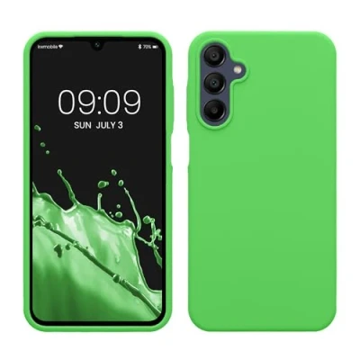 Abbildung von kwmobile Hülle kompatibel mit Samsung Galaxy A15 5G Silikon Handy Case Handyhülle weiche Oberfläche kabelloses Laden Limettengrün