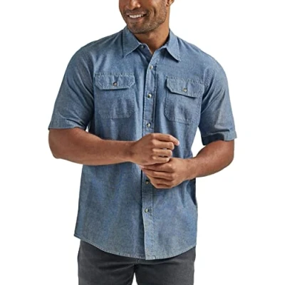 Abbildung von Wrangler Authentics Herren Short Sleeve Classic Woven Button Down Shirt, Dark Chambray, L