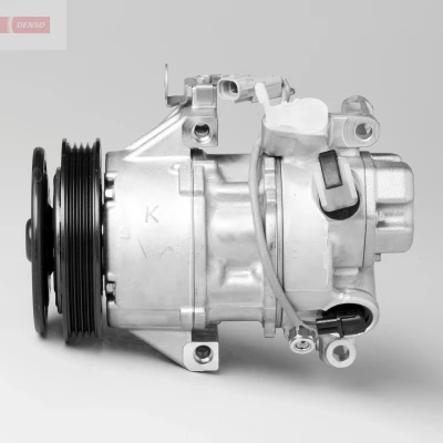 Abbildung von DENSO DCP50242 Kompressor 5SER09C PAG 46 R 134a TOYOTA: Yaris II Schrägheck