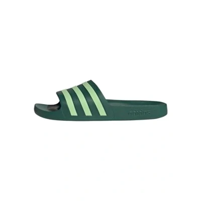 Abbildung von adidas Unisex Adilette Aqua Slides, collegiate green/semi green spark/collegiate green, 46 EU
