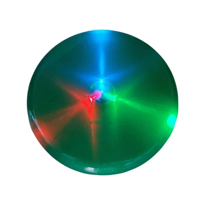 Abbildung von LED Sky Light Disc. grüne Wurfscheibe aus Kunststoff mit Leuchteffekt. Ø 27 cm