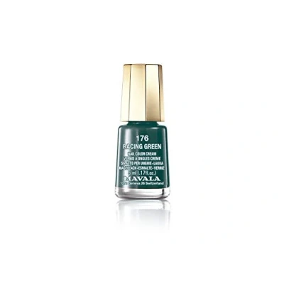 Abbildung von Bella Aurora y Mabala Nagellack, Farbe: Mavala Racing Green 176