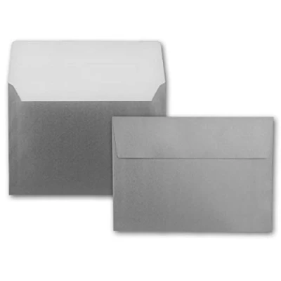 Abbildung von FarbenFroh by GUSTAV NEUSER 50x Metallic Brief Umschläge B6 Silber 12,5 x 17,6 cm Haftklebung 90 g/m² breite edle Verschluss Lasche metallisch glänzende