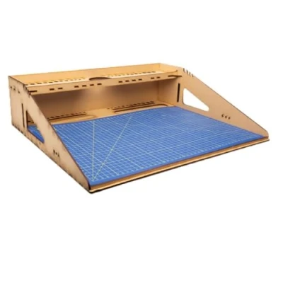 Abbildung von Italeri 50833 Modell Workstation MDF DIN A3 Modellbau Zubehör, Bastelwerkzeug, hochwertiges Modellbauzubehör, Plastikmodellbau Blau