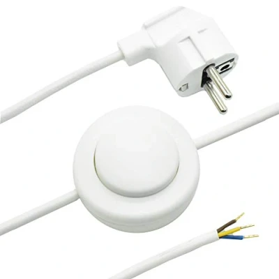 Abbildung von 3m Zuleitung Weiß mit Schutzkontaktstecker &amp; Fußschalter 3 adriges Stromkabel 250V, IP20 Basic