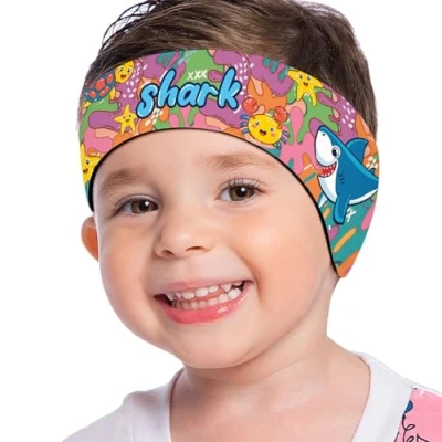 Abbildung von MoKo Schwimmen Stirnband, Neopren Schwimmband Ohrenband Wasserdichtes Kopfband Haarband mit Hohe Elastizität und Klettverschluss Ohrenschutz Band für Kinder Alter 1 2, S Größe, Graffiti Hai