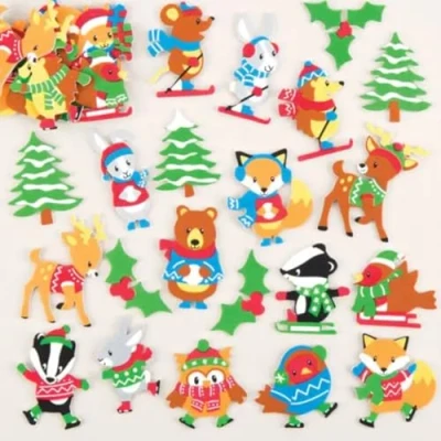 Abbildung von Baker Ross AV453 Winterwald Moosgummi Sticker 120 Stück, Schaumstoff Aufkleber für Kinder zum Basteln, Gestalten und Dekorieren