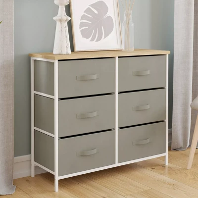 Abbildung von Kommode mit 6 Schubladen aus Stoff ALTA 80 cm hellgrau und Platte in Holzoptik Industriedesign