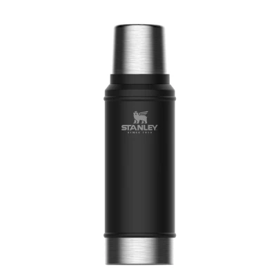 Abbildung von Stanley Classic Legendary Thermosflasche 750 ml Thermos Hält 20 Stunden Heiß Oder Kalt Edelstahl Thermoskanne BPA Frei Spülmaschinenfest Matte Black