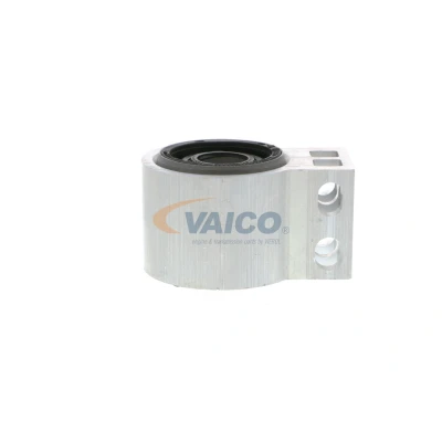 Abbildung von VAICO V40 1147 Querlenkerlager Vorderachse, beidseitig Hydrolager für Querlenker OPEL: Insignia A Sports Tourer, Zafira C Tourer