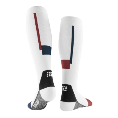 Abbildung von CEP Laufsocken mit Kompression für Damen, The Run 4.0 Tall Socks, Sportsocken, Größe II/S / 35 38, weiß (LE)