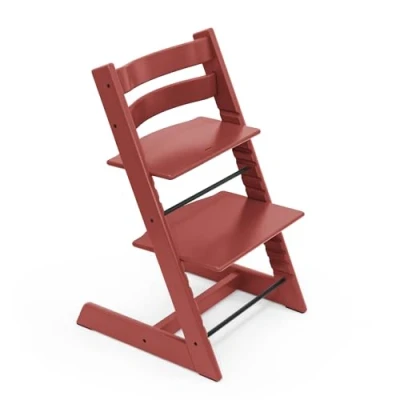 Abbildung von Tripp Trapp Stuhl von Stokke, Warm Red Verstellbarer, anpassbarer für Kleinkinder, Kinder &amp; Erwachsene Praktisch, bequem ergonomisch Klassisches Design