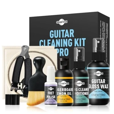 Abbildung von Gitarren Reinigungspflege: Glanzwachs, Bundpolitur, Griffbrett Zitronenöl, Saitenreiniger Öl, Abdeckband, Reinigungsbürste und Reinigungstuch verlängern die Lebensdauer von Saiten