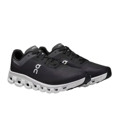 Abbildung von On Cloudflow Trainingsschuh, Damen, Größe: 36, Black white Schuhe