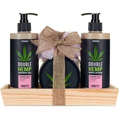 Abbildung von BRUBAKER Hautreinigungs Set Beauty Geschenkset mit Erdbeeren &amp; Kokosnuss Duft, 5 tlg., Damen Hanf Dusch und Badeset Deko Tablett aus Holz, Pflegeset für Frauen