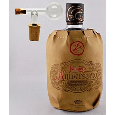 Abbildung von Pampero Aniversario Reserva Exclusiva Rum + Glaskugelportionierer zum feinen Dosieren