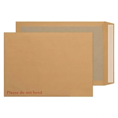 Abbildung von Blake Purely Packaging 4200 Versandtasche Mit Papprückwand Haftklebung Manila C3 450 x 324 mm 120g/m² 100 Stück