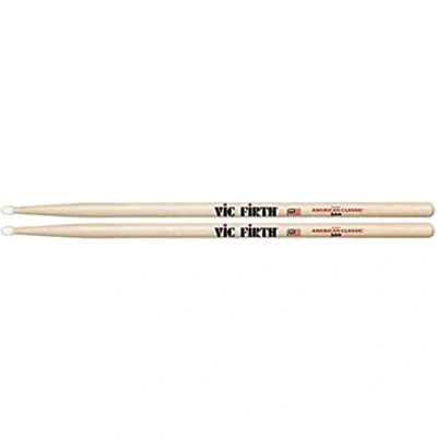 Abbildung von Vic Firth American Classic Series Drumsticks 5AN Hickory Nylon Tip, 1 Paar