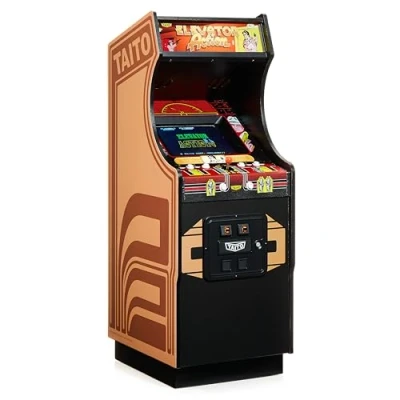 Abbildung von Numskull Quarter Arcades Elevator Action Collector&#039;s Edition Mini Arcade Authentische Holzreplik im Maßstab 1/4, Original ROM, wiederaufladbarer Akku &amp; 3W Lautsprecher für Retro Enthusiasten