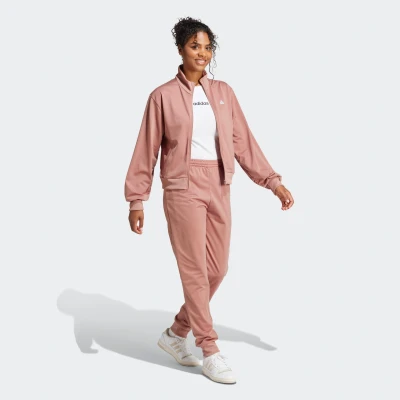 Abbildung von adidas Sportswear Essentials Feelcozy Trainingsanzug, Damen, Größe: Small, Aurora ruby