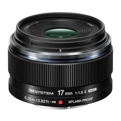 Abbildung von OM SYSTEM M.Zuiko Digital 17 mm F1.8 II Weitwinkelobjektiv, lichtstarke Festbrennweite für Micro Four Thirds Systemkameras (Olympus D und Pen, Panasonic) Staub spritzwassergeschützt, Schwarz
