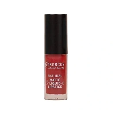 Abbildung von benecos Biokosmetik Matte Liquid Lipstick hochpigmentiert mit Carnaubawachs talkfrei vegan bloody berry, 5 ml