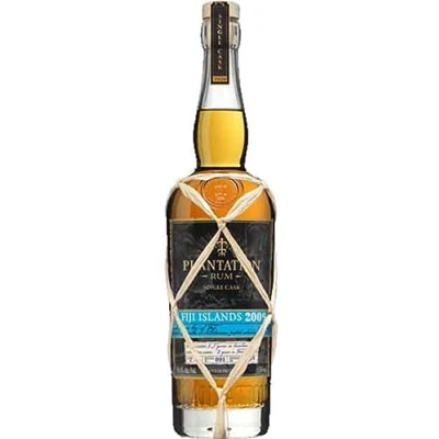 Abbildung von Plantation Rum FIJI ISLANDS KILCHOMAN PEATED Maturation 49,6% Vol. 0,7l in Geschenkbox