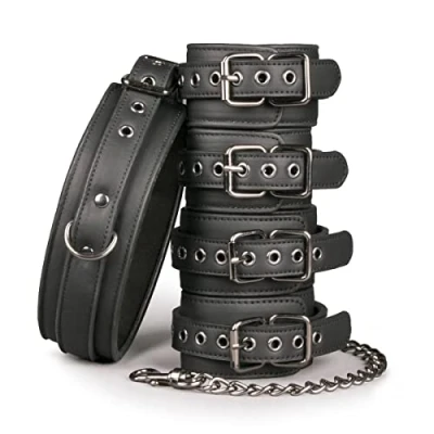 Abbildung von EasyToys Fetish Collection Handschellen und Fußfesseln set einschließlich Halsband Sei Domina oder Dominus Aus hochwertigem Kunstleder, ET372BLK, Black