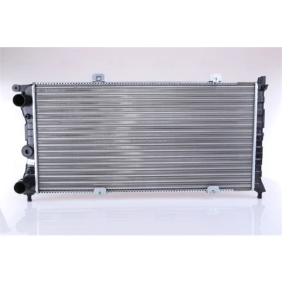 Abbildung von NISSENS 618121 Kühler, Motorkühlung Aluminium 630 304 24 Kühlrippen mechanisch gefügt FIAT: Punto I Schrägheck