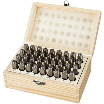 Abbildung von Amazon Basics 7.87 mm Lochset aus, Metall und Leder Holzfarbe
