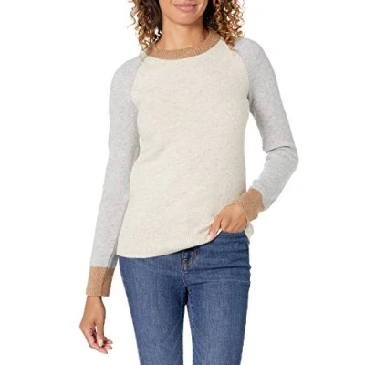 Abbildung von Amazon Essentials Damen Soft Touch Langarmpullover mit Rundhalsausschnitt in klassischer Passform, Grau Haferbeige Meliert Farbblock, S