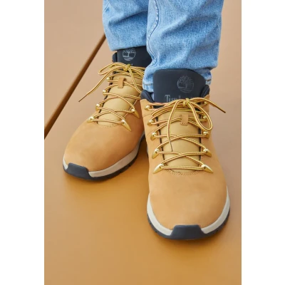 Abbildung von Timberland Sprint Trekker Mid Hiking Boot Herren Wheat Brown 41