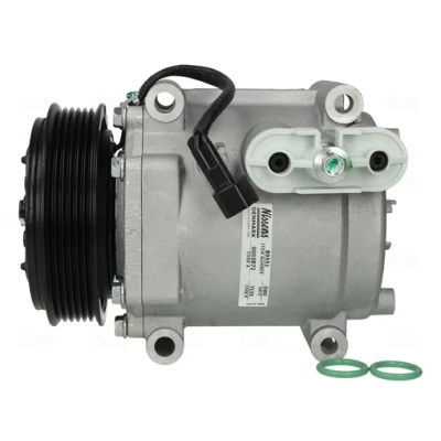 Abbildung von NISSENS 89551 Kompressor SC90V 12 PAG 56, 46 R 134a FORD: FIESTA 6, 6 Van, MAZDA: 2 Schrägheck