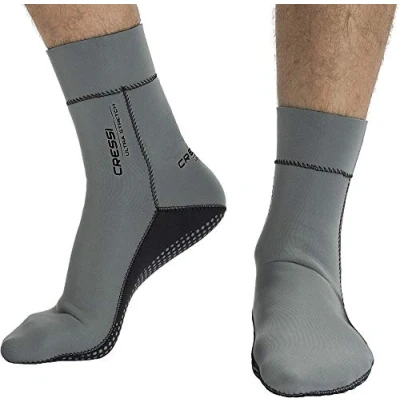 Abbildung von Cressi Ultra Stretch Neoprene Socks 1.5mm Unisex Erwachsene Doppelt Gefütterte Neopren Tauchschuhe