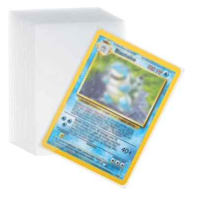 Abbildung von 300 Stück Sammelkarten Hüllen, 0.02MM Verdickung Kartenhüllen Sleeves 66 * 92MM Transparent Sammelkartenzubehör für Tauschkarten Pokemon Sportkarten
