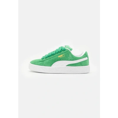 Abbildung von Puma Suede XL Unisex Skateschuh, Größe: 36, Dark myrtle/warm white Veloursleder