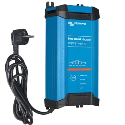 Abbildung von Ladegerät 30A 12V Victron Energy Blue Smart IP22 Bluetooth 12/30 1 Schuko