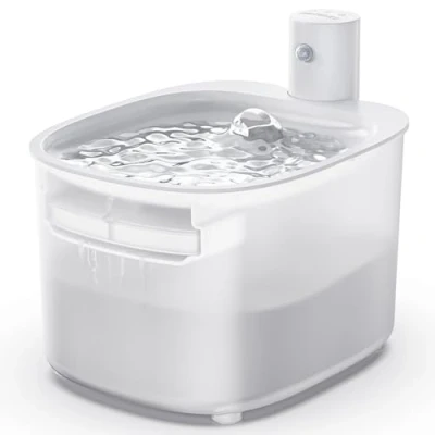 Abbildung von Trinkbrunnen für Katze Kabellos, 2.6L Katzenbrunnen Kabellos mit Bewegungsmelder, Batteriebetrieben Katzentrinkbrunnen, 3000mAh, Leise Wasserpumpe, den Innenbereich