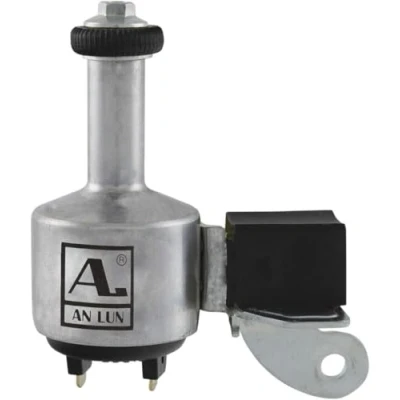 Abbildung von Aluminium Dynamo, mit deutschem Prüfzeichen, 6V/3W, Links