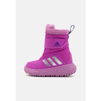 Abbildung von adidas Performance Winterplay Unisex Snowboot/Winterstiefel für Kinder, Größe: 26.5, purple burst/silver metallic/preloved Schuhe