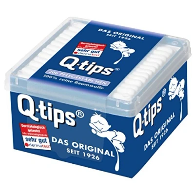 Abbildung von Q tips Pflegestäbchen, Würfelbox, 12er Pack (12 x 206 Stück)