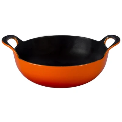 Abbildung von Le Creuset Wokpfanne / Balti Gericht Ofenrot ø 24 cm 2.7 Liter Emaillierte Antihaftbeschichtung