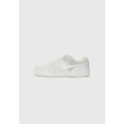Abbildung von Nike Sportswear FULL Force Unisex Sneaker low photon dust/white/smoke grey/silvercoloured für Kinder, Größe: 32 Schuhe