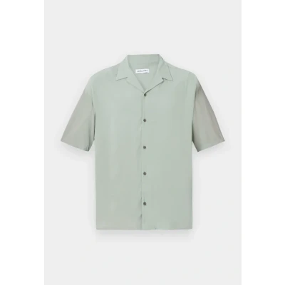 Abbildung von JJEJEFF SOLID Resort Shirt S/S SN