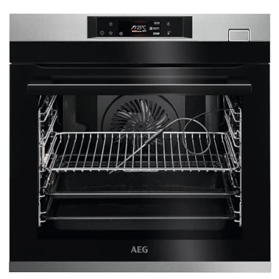 Abbildung von AEG BSS57606BM Einbau Backofen / Pyrolyse Selbstreinigung Serie 7000 mit Dampfunterstützung: außen knusprig &amp; innen saftig Kerntemperatursensor 45 Automatikprogramme LED Touchdisplay Schwarz